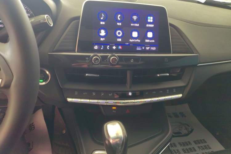 Used Cadillac CT4 2021 28T Fashion Edition Audio And AC Panel