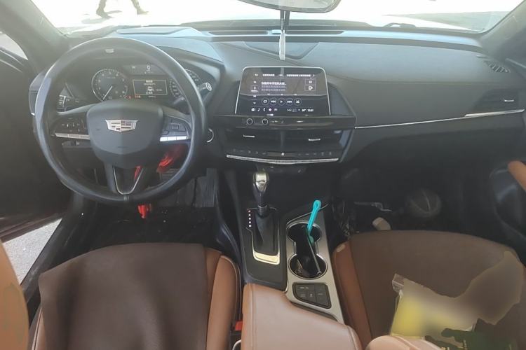 Used Cadillac CT4 2021 28T Luxury Model Center Console