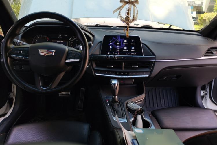 Used Cadillac CT4 2021 28T Prestige Edition Center Console
