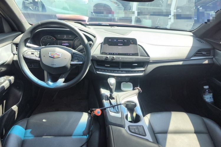 Used Cadillac CT4 2021 28T Luxury Model Center Console