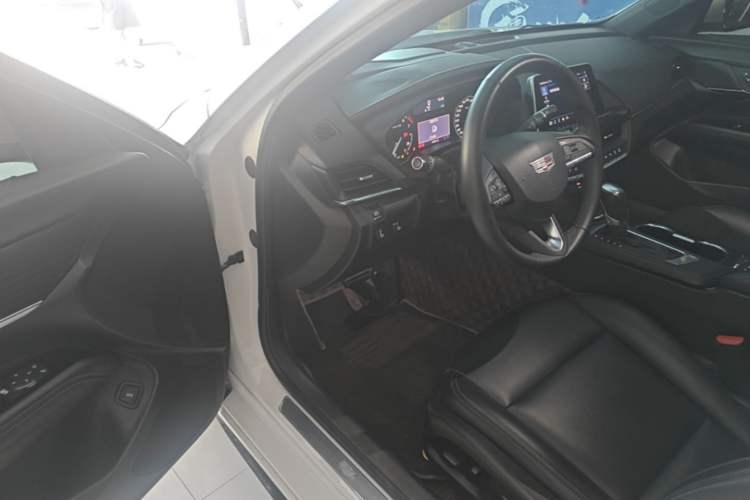 Used Cadillac CT4 2021 28T Fashion Edition Driver Seat