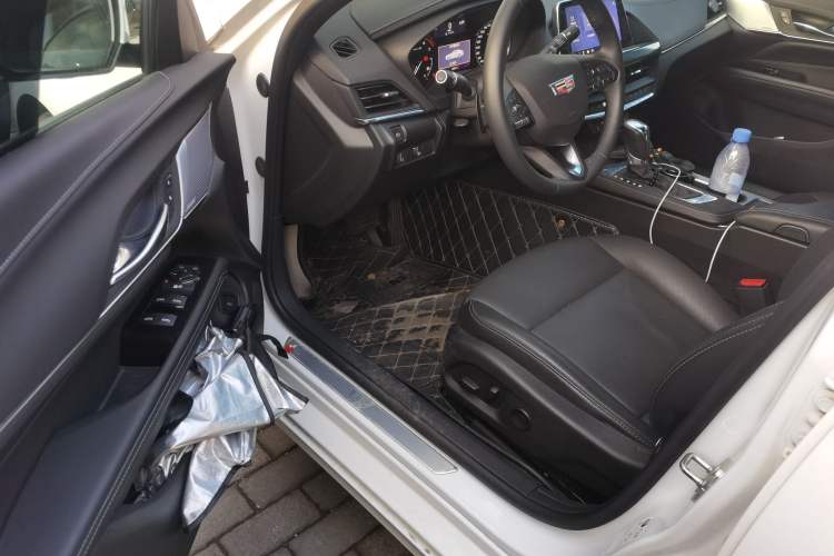 Used Cadillac CT4 2021 28T Luxury Model Driver Seat