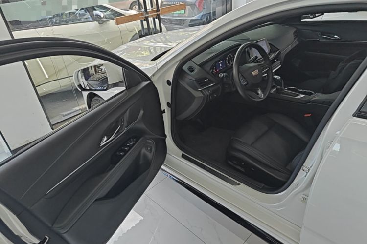 Used Cadillac CT4 2021 28T Fashion Edition Driver Seat