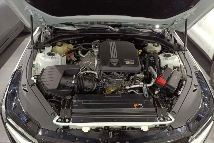 Used Cadillac CT4 2021 28T Fashion Edition Engine Bay
