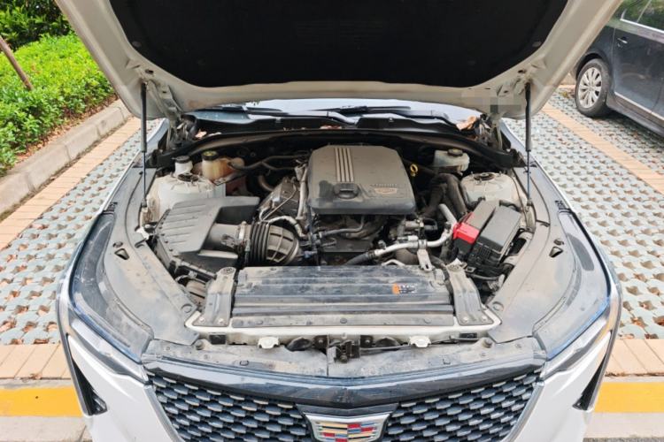 Used Cadillac CT4 2021 28T Luxury Model Engine Bay