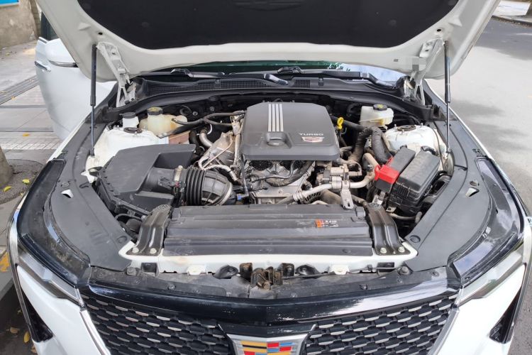 Used Cadillac CT4 2021 28T Luxury Model Engine Bay