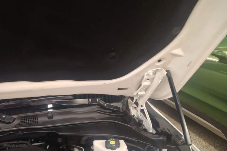 Used Cadillac CT4 2021 28T Fashion Edition Engine Bay Left