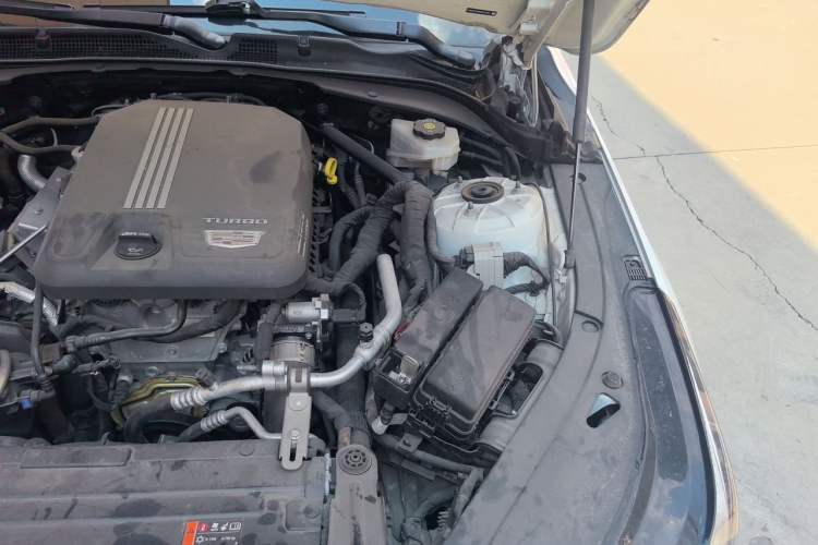 Used Cadillac CT4 2021 28T Fashion Edition Engine Bay Left
