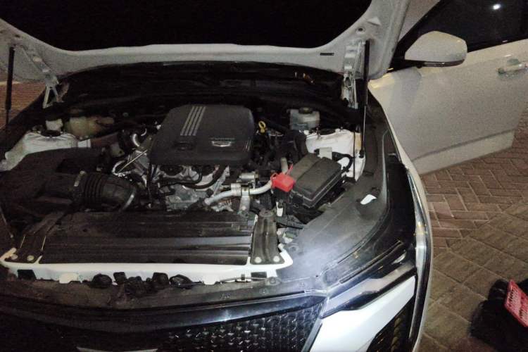 Used Cadillac CT4 2021 28T Fashion Edition Engine Bay Left