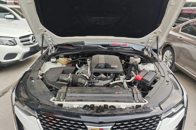 Used Cadillac CT4 2021 28T Luxury Model Engine Bay