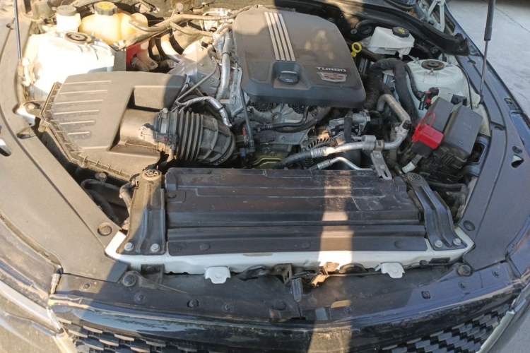 Used Cadillac CT4 2021 28T Luxury Model Engine Bay