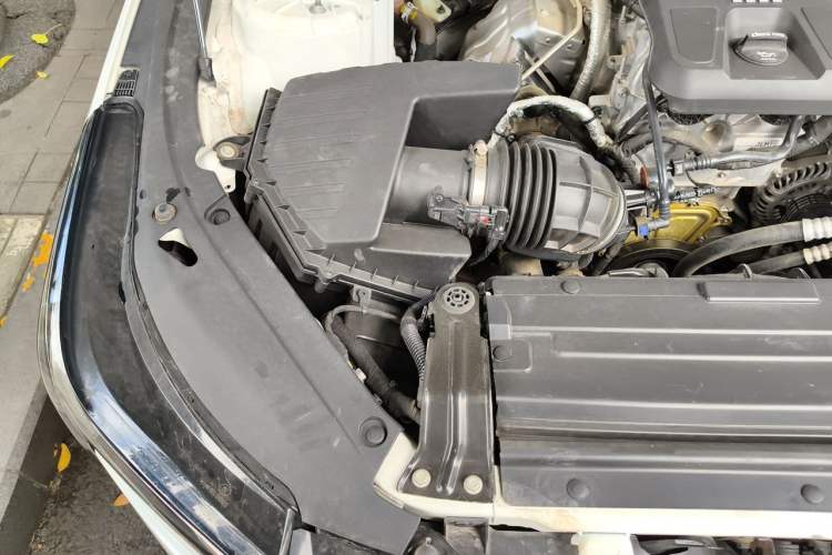 Used Cadillac CT4 2021 28T Luxury Model Engine Bay Right
