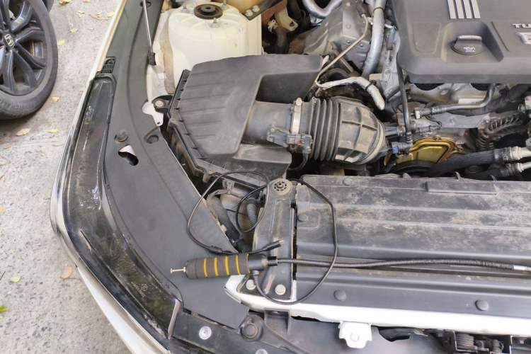 Used Cadillac CT4 2021 28T Fashion Edition Engine Bay Right