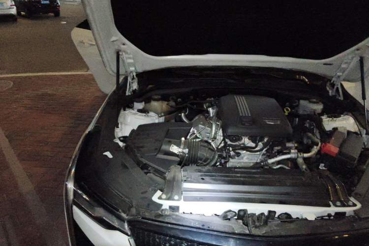 Used Cadillac CT4 2021 28T Fashion Edition Engine Bay Right