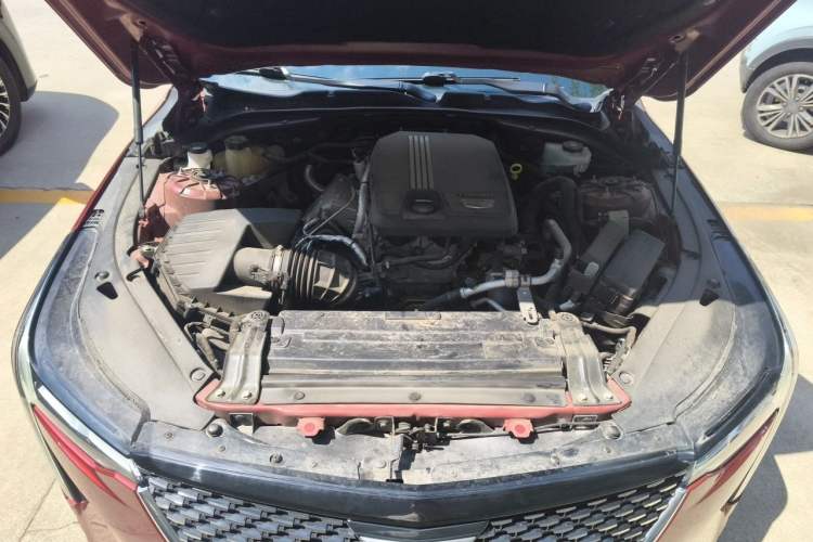 Used Cadillac CT4 2021 28T Luxury Model Engine Bay