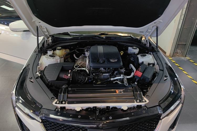 Used Cadillac CT4 2021 28T Fashion Edition Engine Bay