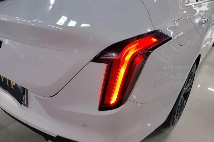 Used Cadillac CT4 2021 28T Luxury Model Exterior 3