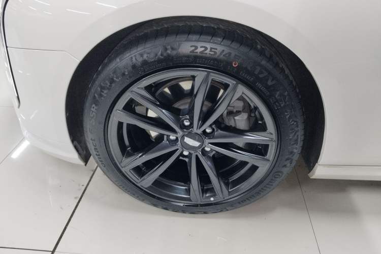 Used Cadillac CT4 2021 28T Luxury Model Exterior 4