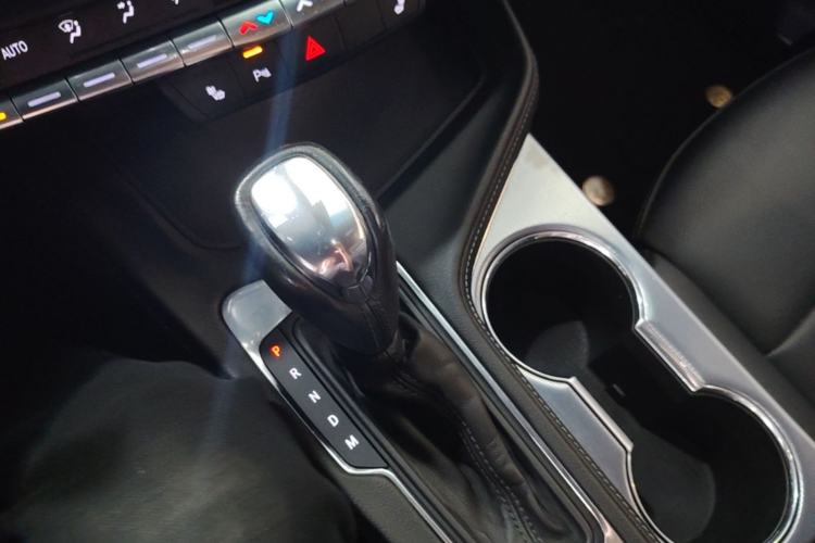 Used Cadillac CT4 2021 28T Luxury Model Gear Lever