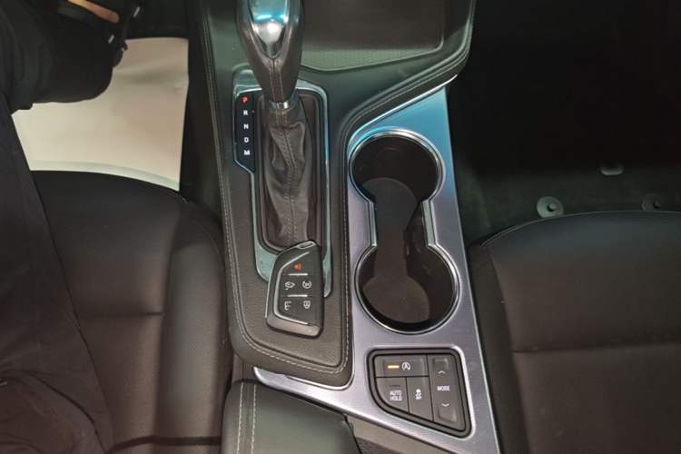 Used Cadillac CT4 2021 28T Luxury Model Gear Lever