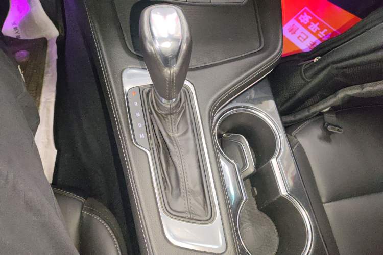 Used Cadillac CT4 2021 28T Fashion Edition Gear Lever
