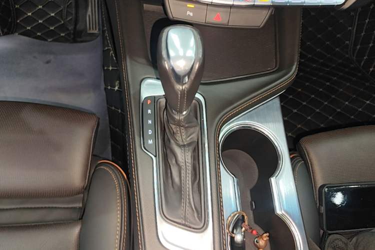 Used Cadillac CT4 2021 28T Prestige Edition Gear Lever