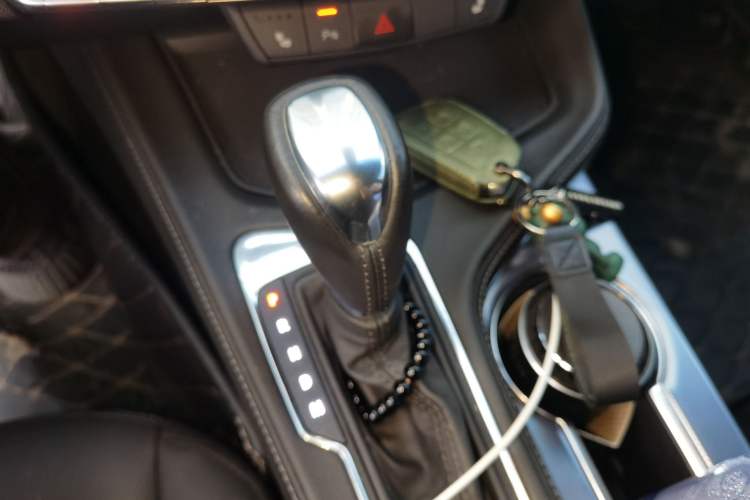 Used Cadillac CT4 2021 28T Luxury Model Gear Lever