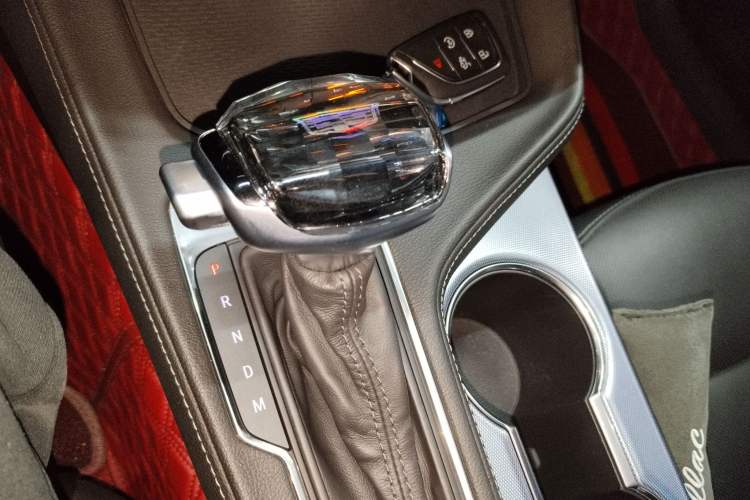 Used Cadillac CT4 2021 28T Luxury Model Gear Lever