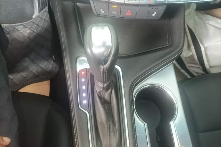 Used Cadillac CT4 2021 28T Luxury Model Gear Lever