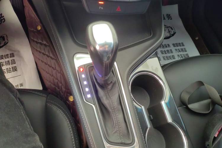 Used Cadillac CT4 2021 28T Fashion Edition Gear Lever