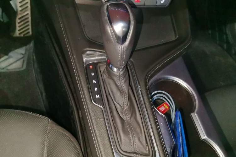 Used Cadillac CT4 2021 28T Luxury Model Gear Lever