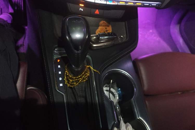 Used Cadillac CT4 2021 28T Prestige Edition Gear Lever