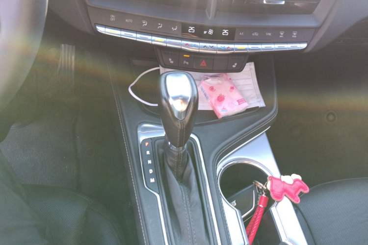 Used Cadillac CT4 2021 28T Luxury Model Gear Lever
