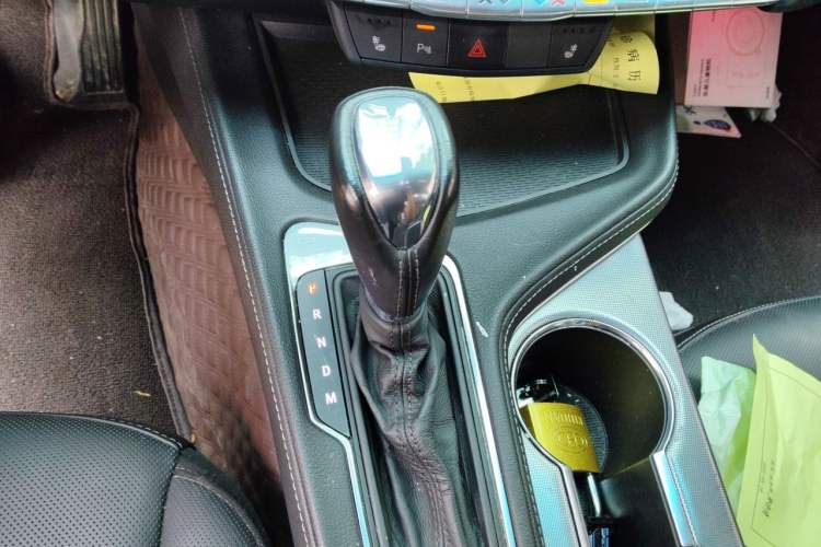 Used Cadillac CT4 2021 28T Luxury Model Gear Lever