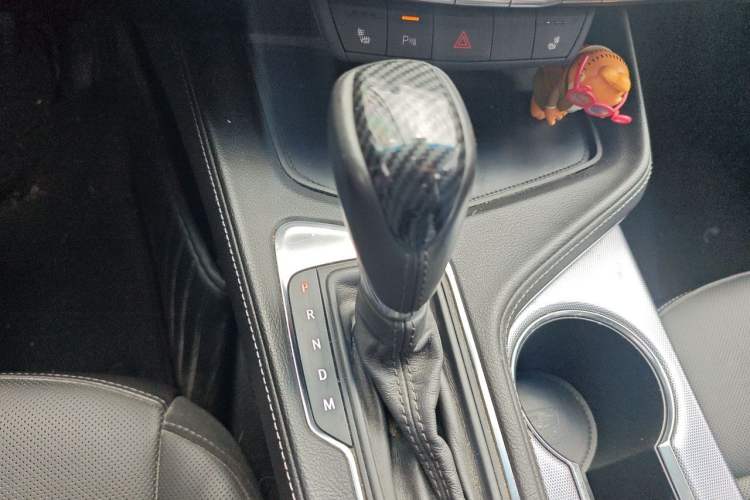 Used Cadillac CT4 2021 28T Luxury Model Gear Lever