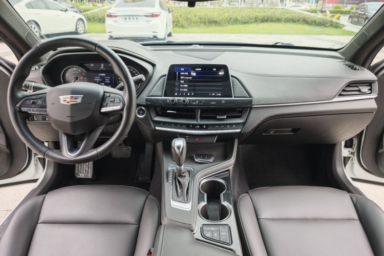 Used Cadillac CT4 2021 28T Fashion Edition Interior 1