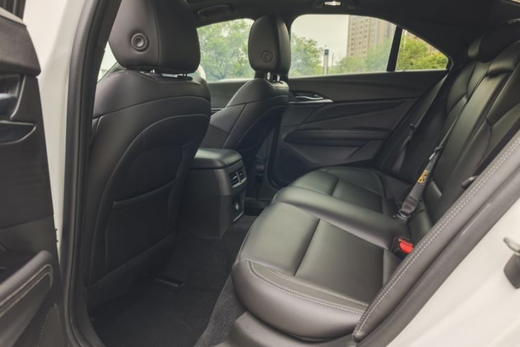 Used Cadillac CT4 2021 28T Fashion Edition Interior 8