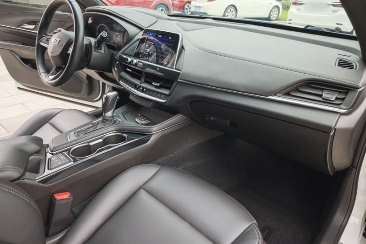 Used Cadillac CT4 2021 28T Fashion Edition Interior 9