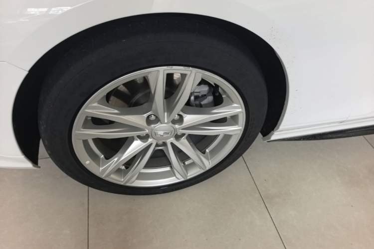 Used Cadillac CT4 2021 28T Fashion Edition Left Front Wheel Hub