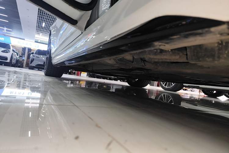 Used Cadillac CT4 2021 28T Prestige Edition Left Side Sill
