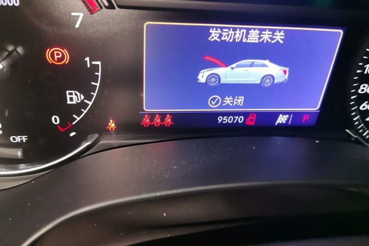 Used Cadillac CT4 2021 28T Luxury Model Odometer Close Up