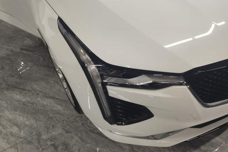Used Cadillac CT4 2021 28T Fashion Edition Right Front Headlight