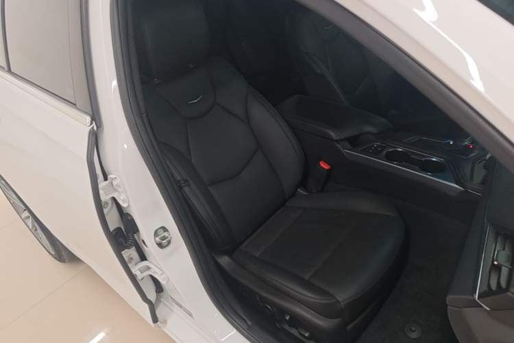 Used Cadillac CT4 2021 28T Luxury Model Right Front Seat