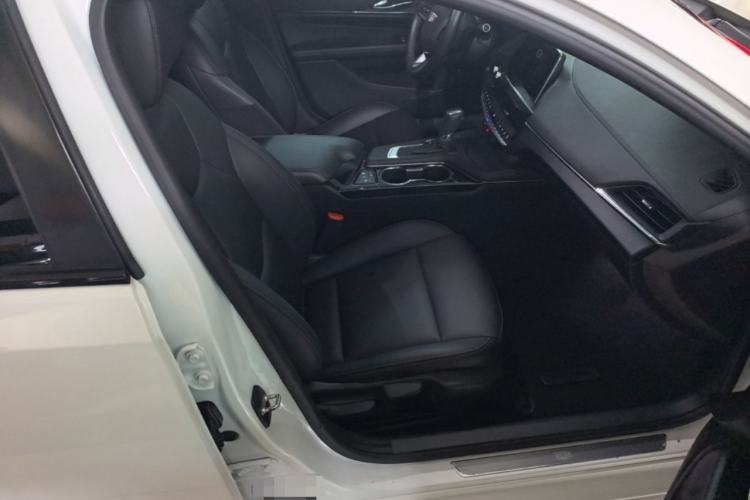 Used Cadillac CT4 2021 28T Fashion Edition Right Front Seat