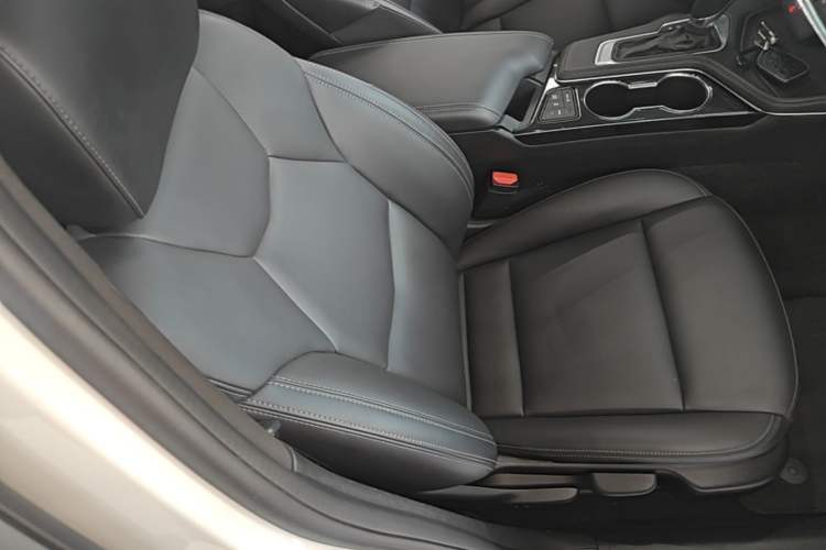 Used Cadillac CT4 2021 28T Fashion Edition Right Front Seat