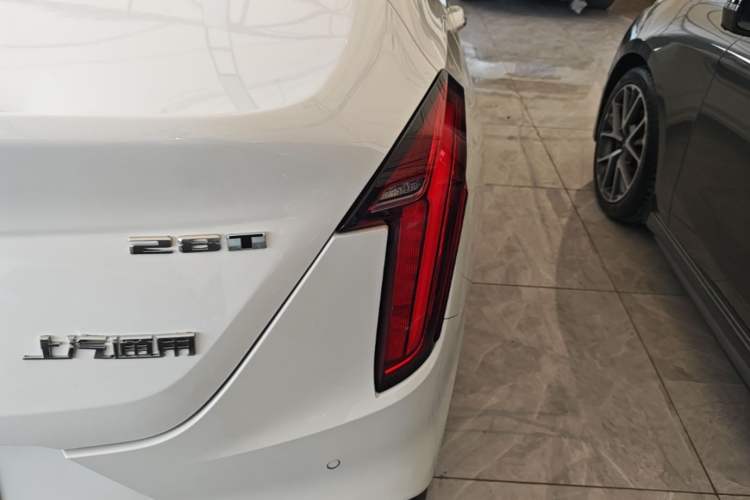 Used Cadillac CT4 2021 28T Luxury Model Right Rear Taillight