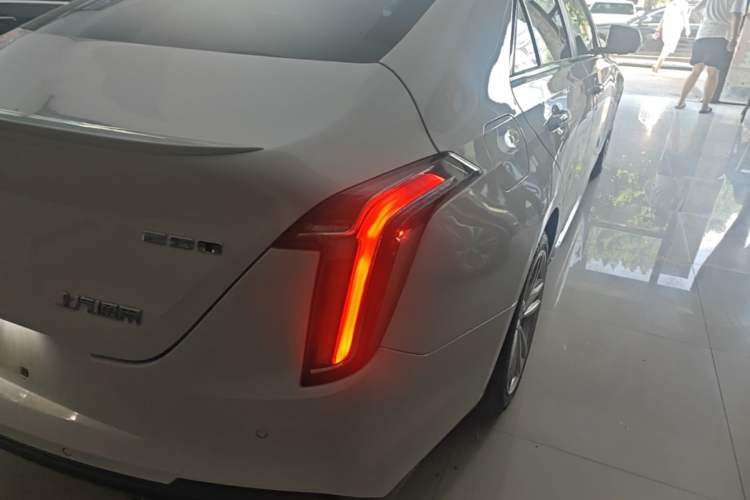 Used Cadillac CT4 2021 28T Fashion Edition Right Rear Taillight