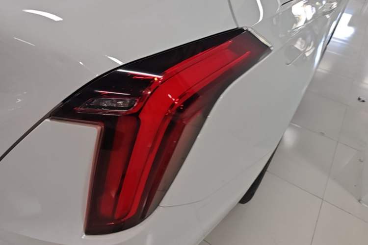 Used Cadillac CT4 2021 28T Luxury Model Right Rear Taillight