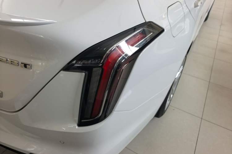 Used Cadillac CT4 2021 28T Fashion Edition Right Rear Taillight