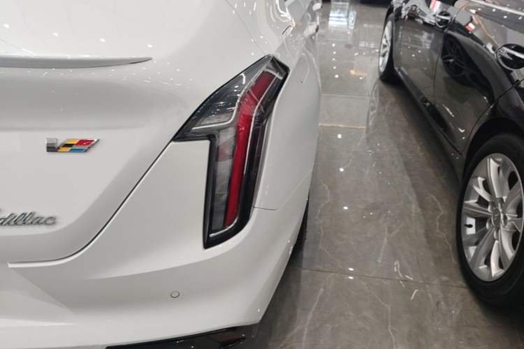 Used Cadillac CT4 2021 28T Prestige Edition Right Rear Taillight
